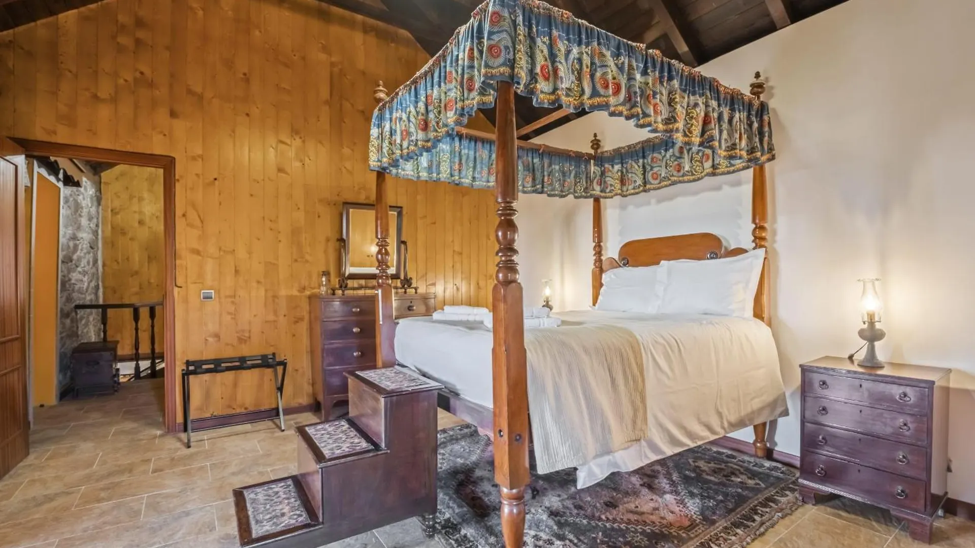 Vakantiehuis Casa Da Levada Dos Prazeres Villa Calheta