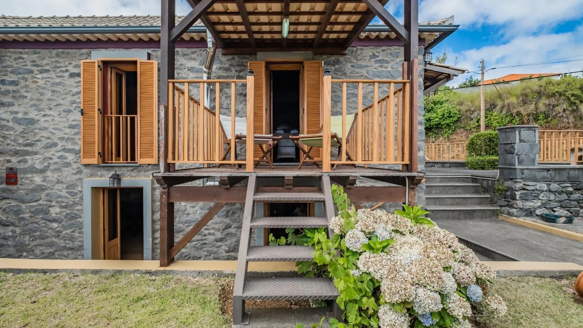 Vakantiehuis Casa Da Levada Dos Prazeres Villa Calheta